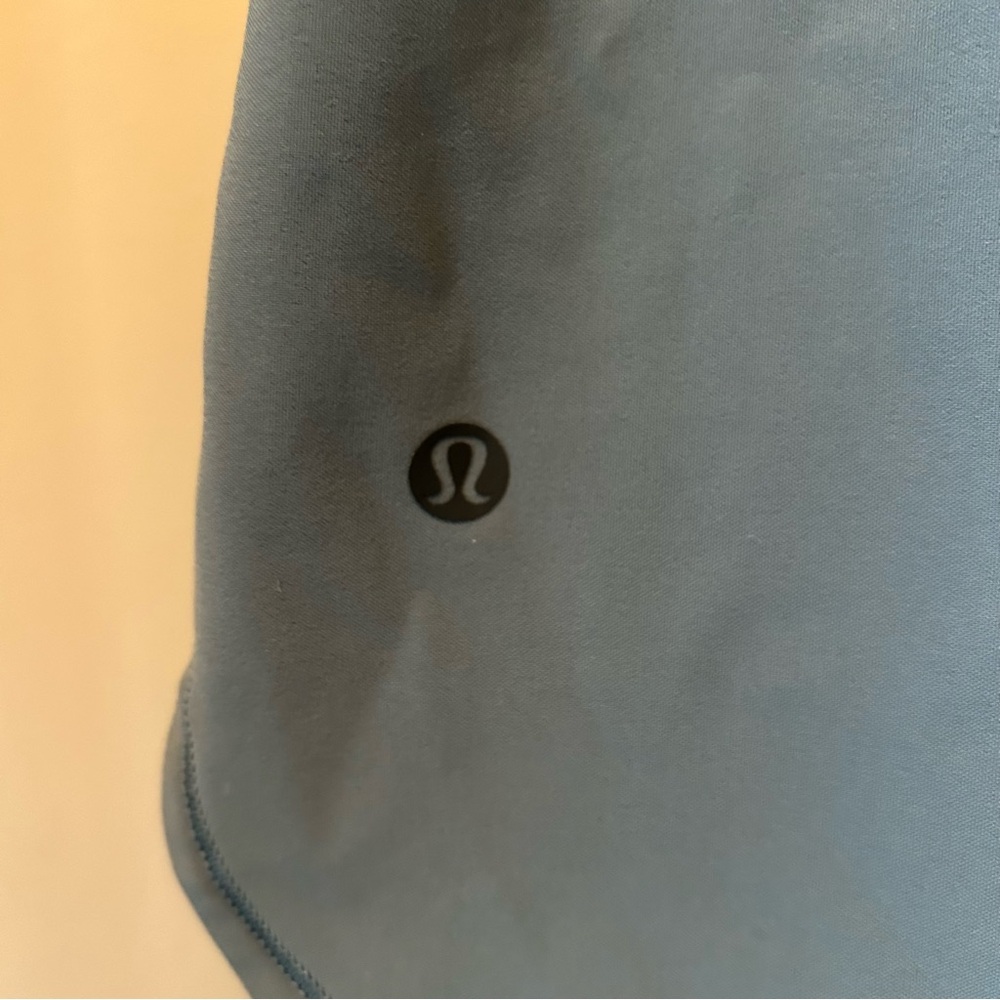 Lululemon Athletica On The Fly Woven drawstring Skirt in grayish green size 6 - Picture 5 of 10